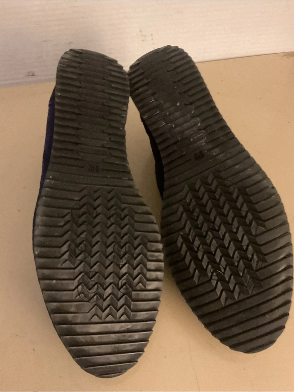 Stuart Weitzman women deep purple suede quilted platform sneakers US 9.5